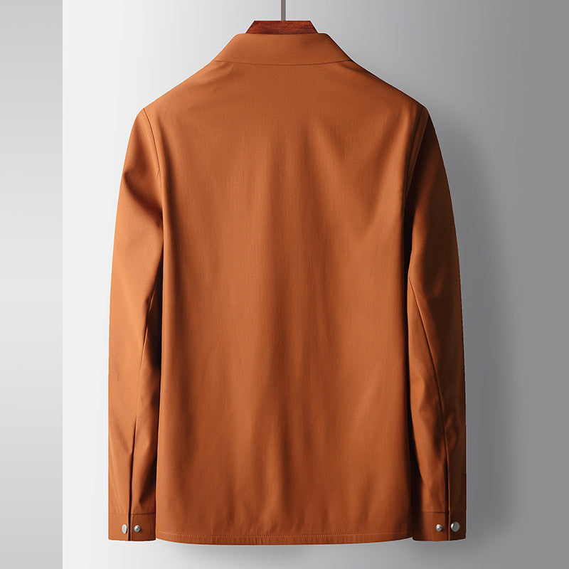 Aaron - Moderni, väljästi istuva takki miehille