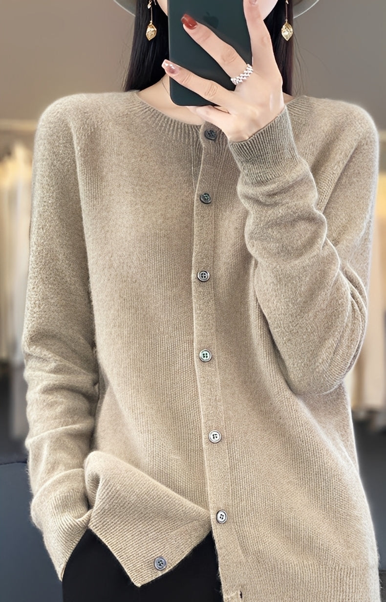 Addie - Moderni kashmirvillainen neuletakki naisille